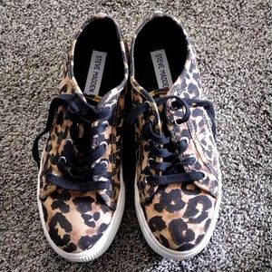 Steve Madden sneakers
